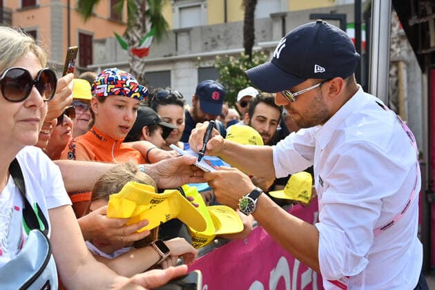 Photo Massimo Paolone LaPresse May 24, 2022 Sal& xf2;, Italy Cycling Giro d Italia 2022 - 105th edition - stage 16 - From Sal& xf2; to Aprica (Sforzato Wine Stage) In the pic: Sonny Colbrelli  Copyright: xMassimoxPaolone LaPressex