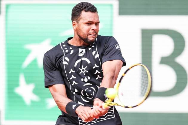 TENNIS - French Open 2022 PARIS,FRANCE,24.MAY.22 - TENNIS - ATP, Tennis Herren World Tour, French Open, Roland Garros, Grand Slam. Image shows Jo-Wilfried Tsonga (FRA).  GEPAxpictures xPatrickxSteiner