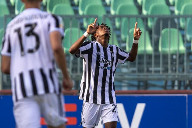 Photo Alessandro Castaldi LaPresse May 24, 2022 - Sassuolo, Italy Soccer Atalanta vs Juventus - Primavera 1 Final Phase TIMVISION 2021 2022 - Game 1 First Round at Enzo Ricci Stadium In the photo: celebrates after the goal Samuel Mbangula (Juventus)  Copyright: xAlessandroxCastaldi LaPressex