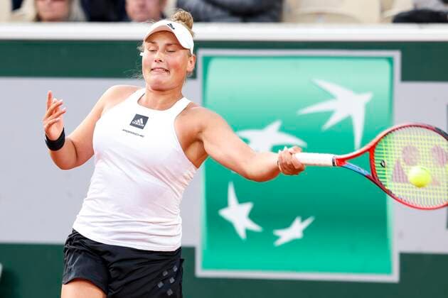 TENNIS - French Open 2022 PARIS,FRANCE,24.MAY.22 - TENNIS - WTA, Tennis Damen Tour, French Open, Roland Garros, Grand Slam. Image shows Nastasja Schunk (GER).  GEPAxpictures xPatrickxSteiner