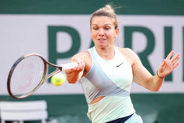 TENNIS - French Open 2022 PARIS,FRANCE,24.MAY.22 - TENNIS - WTA, Tennis Damen Tour, French Open, Roland Garros, Grand Slam. Image shows Simona Halep (ROU).  GEPAxpictures xPatrickxSteiner