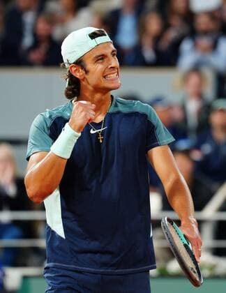 Mandatory Credit: Photo by Javier Garcia Shutterstock (12954043ep) Lorenzo Musetti in first round action French Open Tennis, Day 3, Roland Garros, Paris, France - 24 May 2022 French Open Tennis, Day 3, Roland Garros, Paris, France - 24 May 2022  Copyright: xJavierxGarcia Shutterstockx 12954043ep