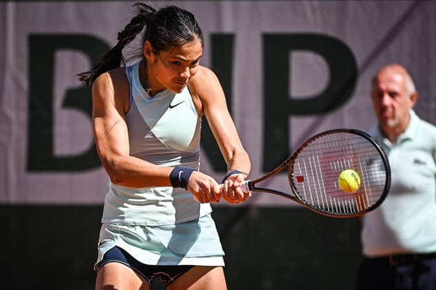 May 25, 2022, Paris, France, France: Emma RADUCANU of Great Britain during the Day four of Roland-Garros 2022, French Open 2022, Grand Slam tennis tournament at the Roland-Garros stadium on May 25, 2022 in Paris, France. Paris France - ZUMAm308 20220525_zsp_m308_002 Copyright: xMatthieuxMirvillex