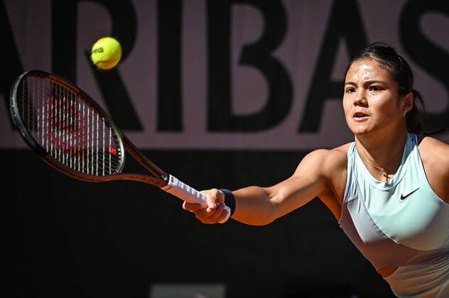 May 25, 2022, Paris, France, France: Emma RADUCANU of Great Britain during the Day four of Roland-Garros 2022, French Open 2022, Grand Slam tennis tournament at the Roland-Garros stadium on May 25, 2022 in Paris, France. Paris France - ZUMAm308 20220525_zsp_m308_003 Copyright: xMatthieuxMirvillex