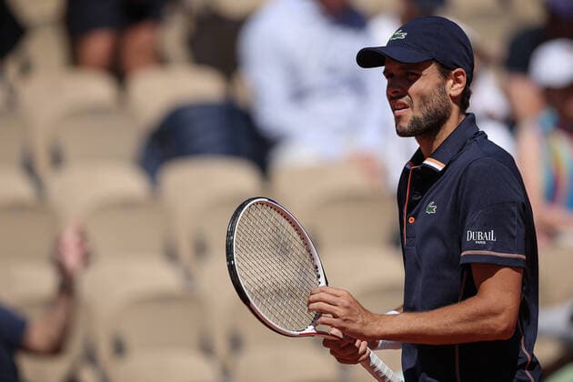 John ISNER (USA) contre Gregoire BARRERE (FRA) TENNIS : Roland Garros 2022 - 25 05 2022 AurelienMorissard Panoramic 