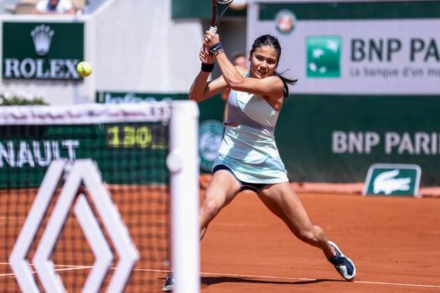 TENNIS - French Open 2022 PARIS,FRANCE,25.MAY.22 - TENNIS - WTA, Tennis Damen Tour, French Open, Roland Garros, Grand Slam. Image shows Emma Raducanu (GBR).  GEPAxpictures xPatrickxSteiner