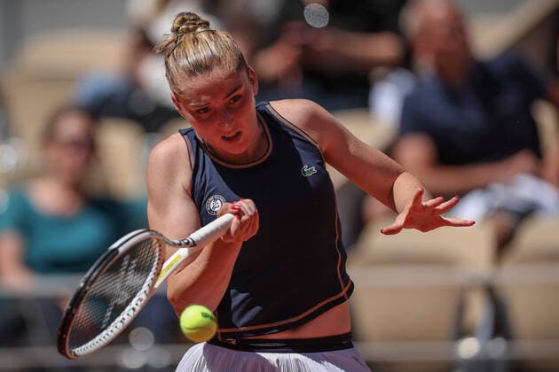 Angelique KERBER (GER) contre Elsa JACQUEMOT (FRA) TENNIS : Roland Garros 2022 - 25 05 2022 AurelienMorissard Panoramic 