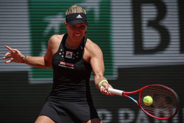 Angelique KERBER (GER) contre Elsa JACQUEMOT (FRA) TENNIS : Roland Garros 2022 - 25 05 2022 AurelienMorissard Panoramic 