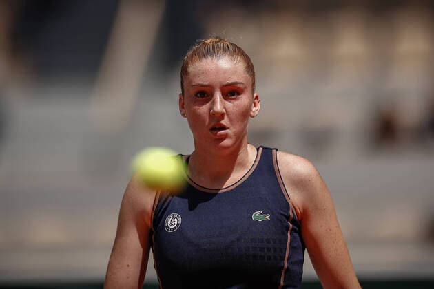 Angelique KERBER (GER) contre Elsa JACQUEMOT (FRA) TENNIS : Roland Garros 2022 - 25 05 2022 AurelienMorissard Panoramic 