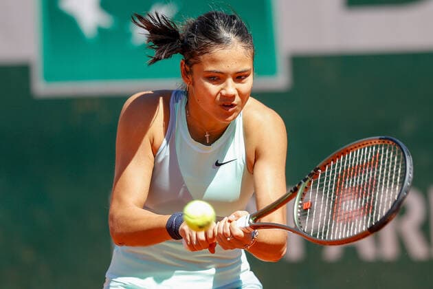 25 05 2022, Tennis, French Open 2022 Roland Garros, FRA, Paris, Roland Garros v li Emma Raducanu CAN Tennis, French Open 2022 Roland Garros Paris Copyright: xBeckerxEibner-Pressefotox EP_hec