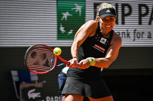 May 25, 2022, Paris, France: ANGELIQUE KERBER of Germany in action against E. Jaquemot of France during day four of the French Open 2022, Grand Slam tennis tournament at the Roland-Garros Stadium in Paris, France. Kerber won 6:1, 7:6. Paris France - ZUMAm308 20220525_zsp_m308_014 Copyright: xMatthieuxMirvillex