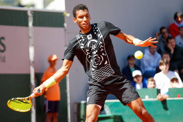 25 05 2022, Tennis, French Open 2022 Roland Garros, FRA, Paris, Roland Garros v li FÃ lix Auger Aliassime CAN Tennis, French Open 2022 Roland Garros Paris Copyright: xBeckerxEibner-Pressefotox EP_hec