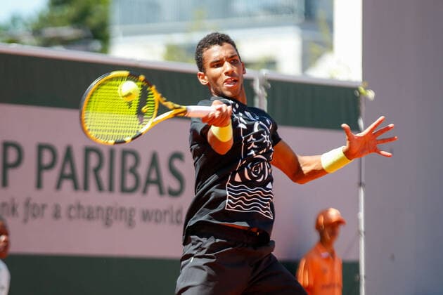 25 05 2022, Tennis, French Open 2022 Roland Garros, FRA, Paris, Roland Garros v li FÃ lix Auger Aliassime CAN Tennis, French Open 2022 Roland Garros Paris Copyright: xBeckerxEibner-Pressefotox EP_hec