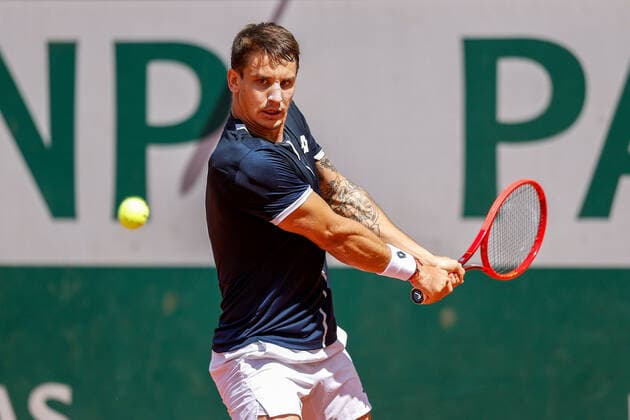 25 05 2022, Tennis, French Open 2022 Roland Garros, FRA, Paris, Roland Garros v li Camilo Ugo Carabelli ARG Tennis, French Open 2022 Roland Garros Paris Copyright: xBeckerxEibner-Pressefotox EP_hec
