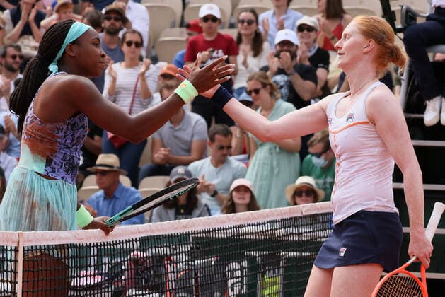 American Cori Gauff and Belgian Alison Van Uytvanck shake hands at the net, after Gauff won a tennis match between Belgian Van Uytvanck and American Gauff, in the second round of the women s singles tournament, at the Roland Garros French Open tennis tournament, in Paris, France, Wednesday 25 May 2022. This year s tournament takes place from 22 May to 5 June. BENOITxDOPPAGNE  x35491688x