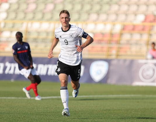 220525 Nelson Weiper of Germany during the UEFA Under 17 quarter Final between Germany and France on May 25, 2022 in Tel Aviv Photo Nir Keidar BILDBYRAN COP 329 ZN0007 football football soccer football em u17 p17 uefa euro under 17 germany france france germany,  Copyright: NIRxKEIDAR BB220525BB821