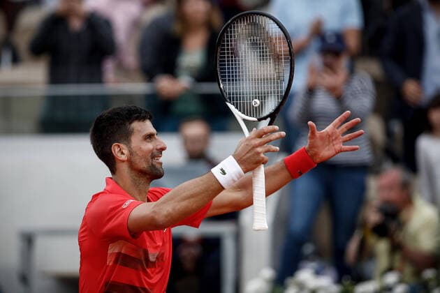 Novak DJOKOVIC (SRB) contre Alex MOLCAN (SVK) TENNIS : Roland Garros 2022 - 25 05 2022 AurelienMorissard Panoramic 