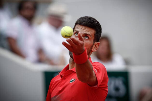 Novak DJOKOVIC (SRB) contre Alex MOLCAN (SVK) TENNIS : Roland Garros 2022 - 25 05 2022 AurelienMorissard Panoramic 