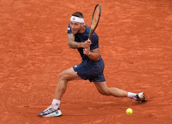 Mandatory Credit: Photo by Dave Shopland Shutterstock (12954391cw) Corentin Moutet from France loses his 2nd round match in straight sets French Open Tennis, Day 4, Roland Garros, Paris, France - 25 May 2022 French Open Tennis, Day 4, Roland Garros, Paris, France - 25 May 2022  Copyright: xDavexShopland Shutterstockx 12954391cw