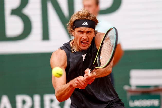 25 05 2022, Tennis, French Open 2022 Roland Garros, FRA, Paris, Roland Garros picture v li AlexanderZverev GER Copyright: HMBxMedia AntonioxBorga