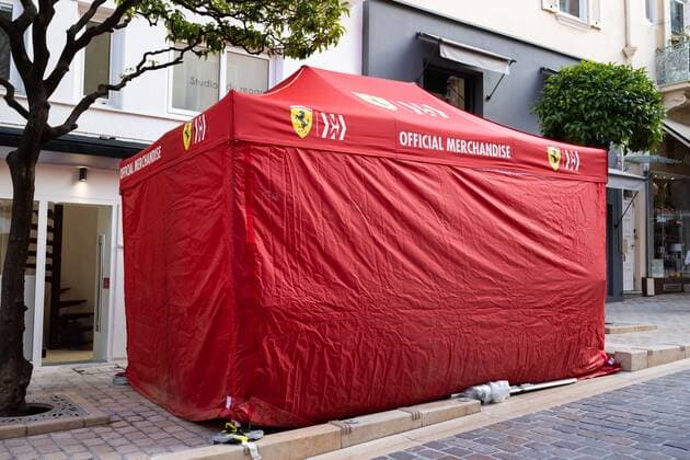 Merchandising stands are set up, Monaco Grand Prix 2022, Motorsport, Formula 1, 25 05 2022 Monaco Grand Prix 2022, Motorsport, Formula 1, 25 05 2022 Copyright: xEibner-Pressefoto AlexanderxNeisx EP_ANS
