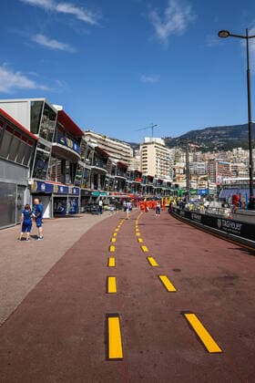 pitlane, during the Formula 1 Grand Prix de Monaco 2022, 7th round of the 2022 FIA Formula One World Championship, WM, Weltmeisterschaft on the Circuit de Monaco, from May 27 to 29, 2022 in Monte-Carlo, Monaco - F1 - MONACO GRAND PRIX 2022 DPPI Panoramic  00122018__V2_8676