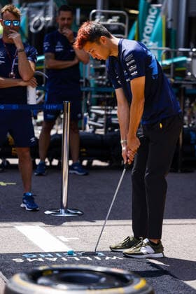 ALBON Alexander (tha), Williams Racing FW44, playing golf during the Formula 1 Grand Prix de Monaco 2022, 7th round of the 2022 FIA Formula One World Championship, WM, Weltmeisterschaft on the Circuit de Monaco, from May 27 to 29, 2022 in Monte-Carlo, Monaco - F1 - MONACO GRAND PRIX 2022 DPPI Panoramic  00122018__DE_2533.JPG_