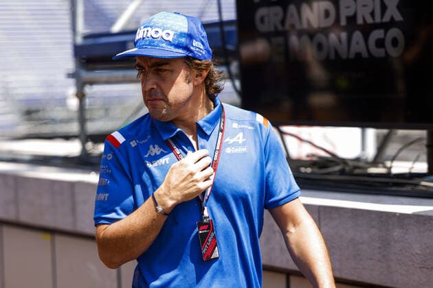 ALONSO Fernando (spa), Alpine F1 Team A522, portrait during the Formula 1 Grand Prix de Monaco 2022, 7th round of the 2022 FIA Formula One World Championship, WM, Weltmeisterschaft on the Circuit de Monaco, from May 27 to 29, 2022 in Monte-Carlo, Monaco - F1 - MONACO GRAND PRIX 2022 DPPI Panoramic  00122018__DE_2576.JPG_