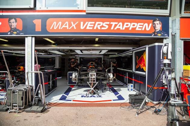 View into the pit of Max Verstappen Red Bull Racing , Monaco Grand Prix 2022, Motorsport, Formula 1, 26 05 2022 Monaco Grand Prix 2022, Motorsport, Formula 1, 26 05 2022 Copyright: xEibner-Pressefoto AlexanderxNeisx EP_ANS