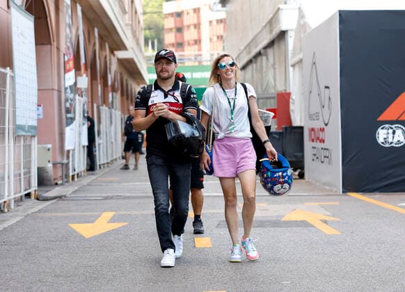 77 Valtteri Bottas FIN, Alfa Romeo F1 Team ORLEN and his girlfriend Tiffany Cromwell, F1 Grand Prix of Monaco at Circuit de Monaco on May 26, 2022 in Monte Carlo, Monaco Photo by HOCH ZWEI Monte Carlo Monaco