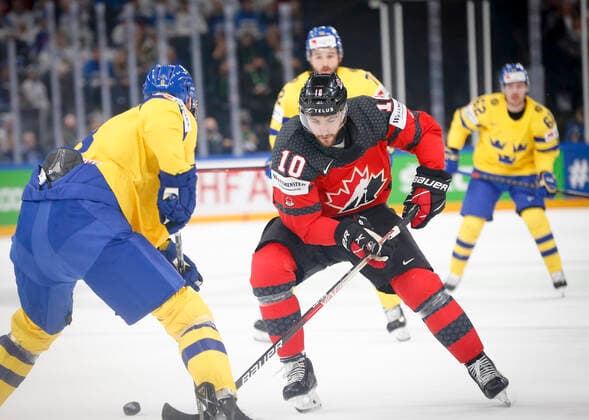 Nicolas Roy 10, CAN during the 2022 IIHF Ice hockey, Eishockey World Championship, WM, Weltmeisterschaft match between Sweden - Canada at the Nokia Arena on 26. May 2022 in Tampere, Finland. (Kalle Parkkinen Newspix24)  Copyright: xKallexParkkinenx np2426290601864