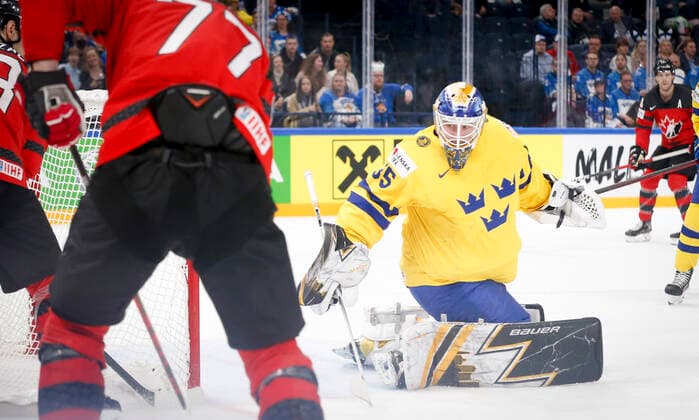 Linus Ullmark 35, SWE during the 2022 IIHF Ice hockey, Eishockey World Championship, WM, Weltmeisterschaft match between Sweden - Canada at the Nokia Arena on 26. May 2022 in Tampere, Finland. (Kalle Parkkinen Newspix24)  Copyright: xKallexParkkinenx np2426353601857
