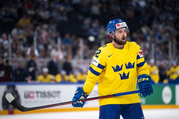 220526 Emil Bemström of Sweden during the 2022 IIHF Ice Hockey World Championship quarterfinal game between Sweden and Canada on May 26, 2022 in Tampere Photo Maxim ThorÃ BILDBYRAN kod MT MT0402 ice hockey ice hockey ice hockey vm iihf ice hockey world championship sweden sweden canada canada bbeng quarter final,  Copyright: MAXIMxTHORE BB220526MT063