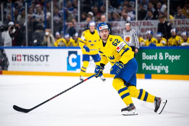 220526 Joel Kellman of Sweden during the 2022 IIHF Ice Hockey World Championship quarterfinal game between Sweden and Canada on May 26, 2022 in Tampere Photo Maxim ThorÃ BILDBYRAN kod MT MT0402 ice hockey ice hockey ice hockey vm iihf ice hockey world championship sweden sweden canada canada bbeng quarterfinal quarterfinal,  Copyright: MAXIMxTHORE BB220526MT076
