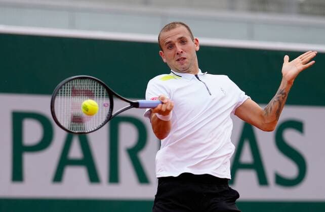 Mandatory Credit: Photo by Dave Shopland Shutterstock (12958165ci) Great Britain s Dan Evans action during his second round match French Open Tennis, Day 5, Roland Garros, Paris, France - 26 May 2022 French Open Tennis, Day 5, Roland Garros, Paris, France - 26 May 2022  Copyright: xDavexShopland Shutterstockx 12958165ci