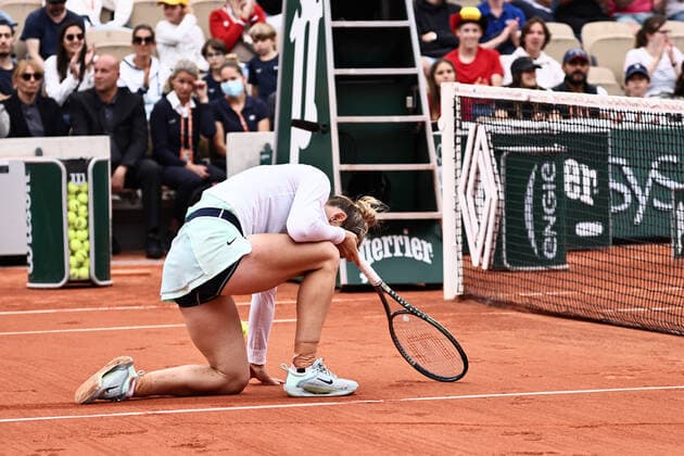 Simona Halep, ROU, during second round of 2022 French Open at Roland Garros, Paris, 26 05 2022