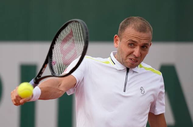 Mandatory Credit: Photo by Dave Shopland Shutterstock (12958165ei) Great Britain s Dan Evans during his second round match French Open Tennis, Day 5, Roland Garros, Paris, France - 26 May 2022 French Open Tennis, Day 5, Roland Garros, Paris, France - 26 May 2022  Copyright: xDavexShopland Shutterstockx 12958165ei