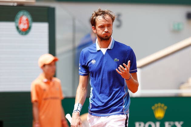 26 05 2022, Tennis, French Open 2022 Roland Garros, FRA, Paris, Roland Garros picture v li Daniil Sergeyevich Medvedev Copyright: HMBxMedia AntonioxBorga