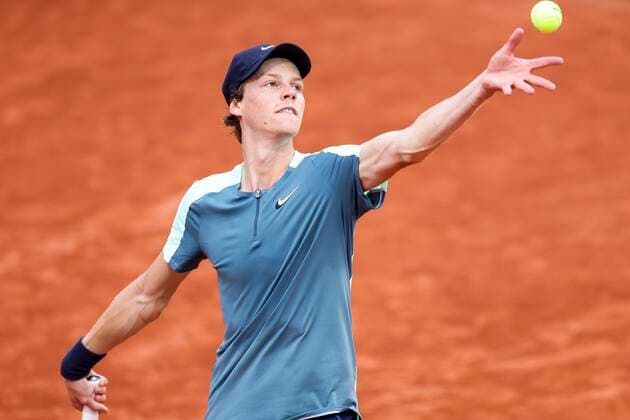 TENNIS - French Open 2022 PARIS,FRANCE,26.MAY.22 - TENNIS - ATP, Tennis Herren World Tour, French Open, Roland Garros, Grand Slam. Image shows Jannik Sinner (ITA).  GEPAxpictures xPatrickxSteiner
