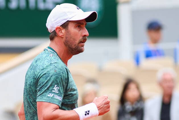 2022 French Open - Day Five Steve Johnson during his match against Gilles Simon on Philipe Chatrier court in the 2022 French Open finals day five. Paris France  Copyright: xIbrahimxEzzatx originalFilename:ezzat-notitle220526_npJL8.jpg