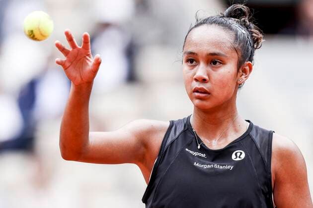Sport Bilder des Tages TENNIS - French Open 2022 PARIS,FRANCE,27.MAY.22 - TENNIS - WTA, Tennis Damen Tour, French Open, Roland Garros, Grand Slam. Image shows Leylah Fernandez (CAN).  GEPAxpictures xPatrickxSteiner