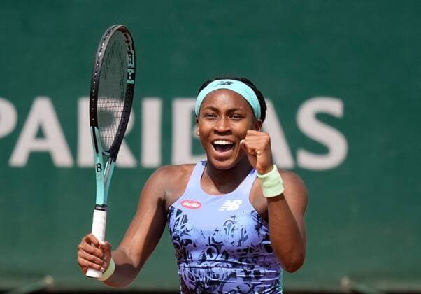 Mandatory Credit: Photo by Dave Shopland Shutterstock (12958850v) USA s Coco Gauff wins her 3rd round match in straight sets on Court Suzanne Lenglen French Open Tennis, Day 6, Roland Garros, Paris, France - 27 May 2022 French Open Tennis, Day 6, Roland Garros, Paris, France - 27 May 2022  Copyright: xDavexShopland Shutterstockx 12958850v