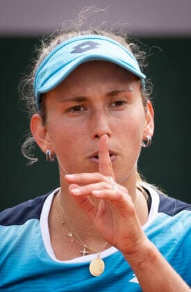 Belgian Elise Mertens reacts during a tennis match against Russian Gravecha, in the women s third round at the Roland Garros French Open tennis tournament, in Paris, France, Friday 27 May 2022. This year s tournament takes place from 22 May to 5 June. BENOITxDOPPAGNE  x35549682x