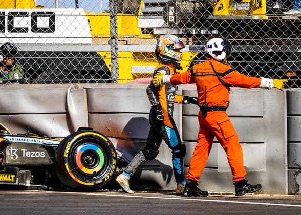 MONTE CARLO Daniel Ricciardo McLaren crashes during 2nd practice session ahead of the F1 Monaco Grand Prix at Circuit de Monaco on May 27, 2022 in Monte Carlo, Monaco REMKO DE WAAL F1 Monaco Grand Prix practice 2 2022 xVIxANPxSportx xxANPxIVx 449404888 originalFilename: 449404888.jpg