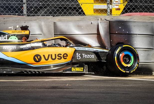 MONTE CARLO Daniel Ricciardo McLaren crashes during 2nd practice session ahead of the F1 Monaco Grand Prix at Circuit de Monaco on May 27, 2022 in Monte Carlo, Monaco REMKO DE WAAL F1 Monaco Grand Prix practice 2 2022 xVIxANPxSportx xxANPxIVx 449404891 originalFilename: 449404891.jpg