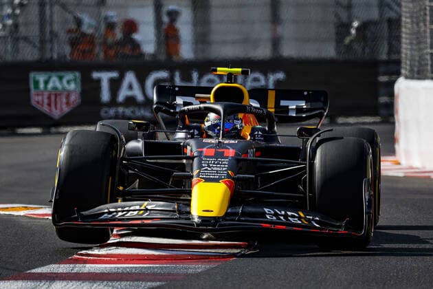 11 PEREZ Sergio (mex), Red Bull Racing RB18, action during the Formula 1 Grand Prix de Monaco 2022, 7th round of the 2022 FIA Formula One World Championship, WM, Weltmeisterschaft on the Circuit de Monaco, from May 27 to 29, 2022 in Monte-Carlo, Monaco - F1 - MONACO GRAND PRIX 2022 DPPI Panoramic  00122018__DEL5722.JPG_