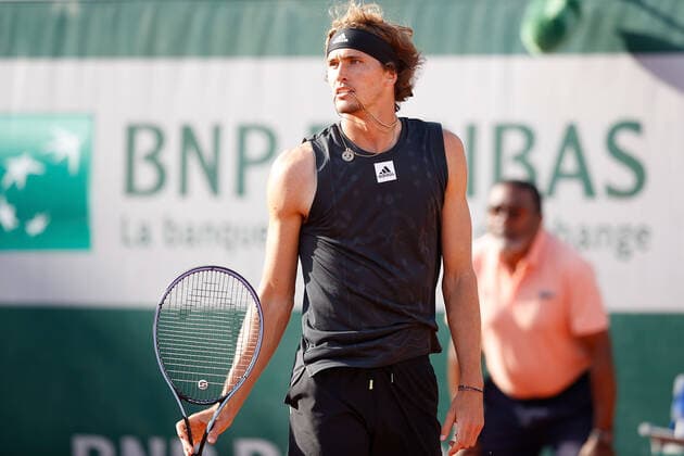 27 05 2022, Tennis, French Open 2022 Roland Garros, FRA, Paris, Roland Garros picture v li Alexander Zverev GER Copyright: HMBxMedia AntonioxBorga