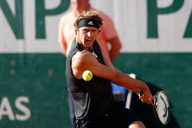 27 05 2022, Tennis, French Open 2022 Roland Garros, FRA, Paris, Roland Garros picture v li Alexander Zverev GER Copyright: HMBxMedia AntonioxBorga