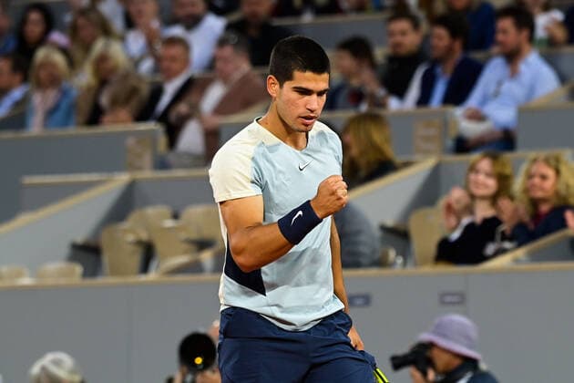 Attitude - Joie de Carlos Alcaraz ( Espagne ) - TENNIS : Roland Garros 2022 - Internationaux de France - 27 05 2022 FedericoPestellini Panoramic 