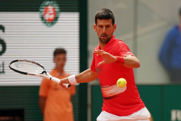 May 28, 2022, PARIS, France: NOVAK DJOKOVIC of Serbia return the ball to ALJAZ BEDENE of Slovenia during the Day 6 of the French Open 2022, Grand Slam tennis tournament at the Roland Garros Stadium - Paris France..Novak Djokovic won : 6:3 6:3 6:2 PARIS France - ZUMAp119 20220528_zaf_p119_058 Copyright: xPierrexSteveninx